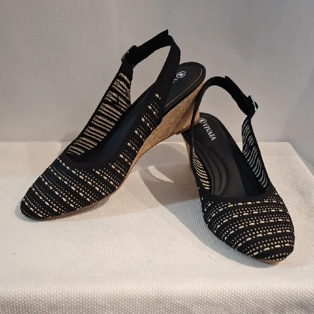 Vivaia Almond Toe Tamia Slingback Wedge Pro Sandal In Black Crochet Size 39
